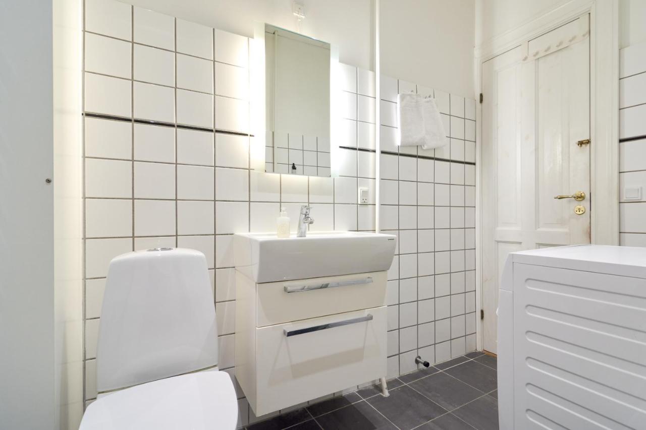 Large & Modern Flats In Family Friendly Neighbourhood *